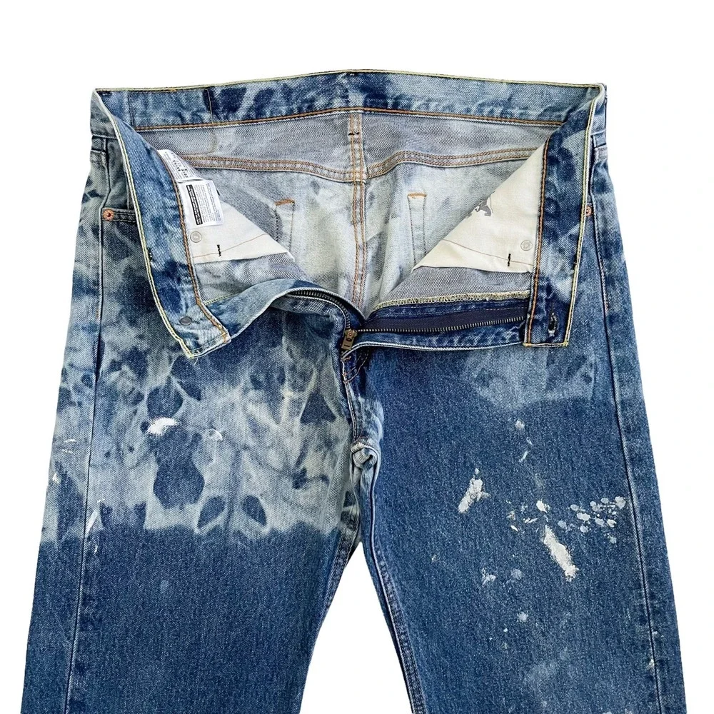 Vintage Levi's 505 Straight Leg Jeans size 36 x 30 - Bleached Paint Splatter
